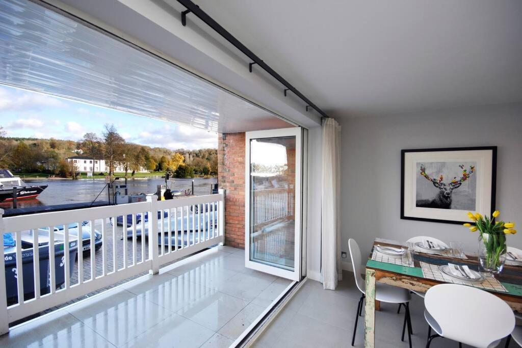 The Oars - Riverfront Property Henley-on-Thames Exterior foto